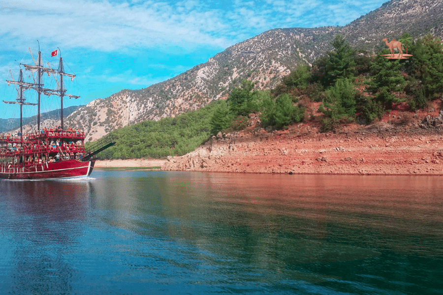 Green Canyon Boat Trip